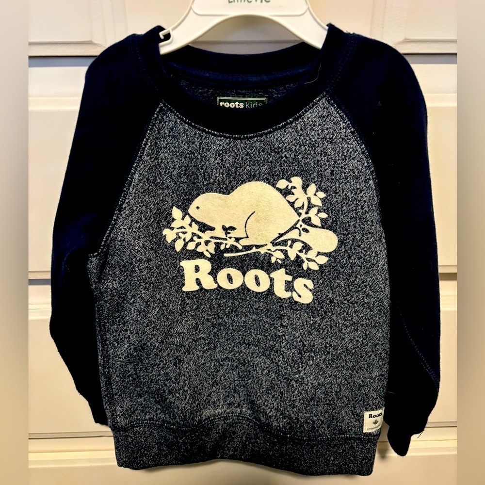 Roots Toddler Sweatshirt 3T Like New